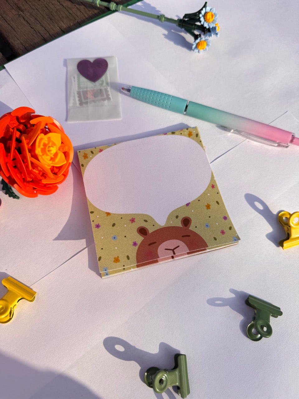 Capy-Flower Spring Bundle: 5 stickers, Smooth writing pen and Memo pad